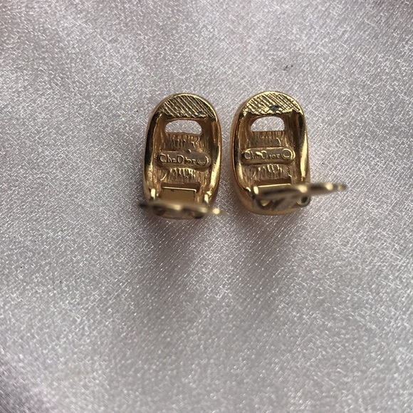 Christian Dior Gold and Chrystal Vintage Designer Earrings clip ons - Picture 10 of 14